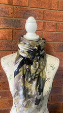 Load image into Gallery viewer, Silk Wild Rags &amp; Neck Ties
